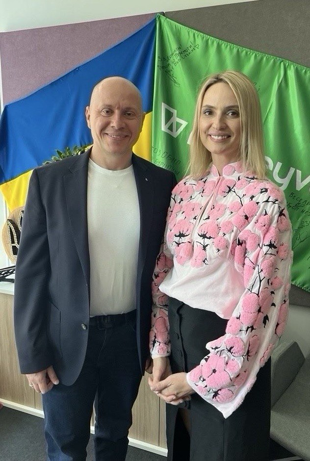 kompaniia-moneyveo-dolucilasia-do-rekonstrukciyi-operaciinogo-bloku da-vinci-xi