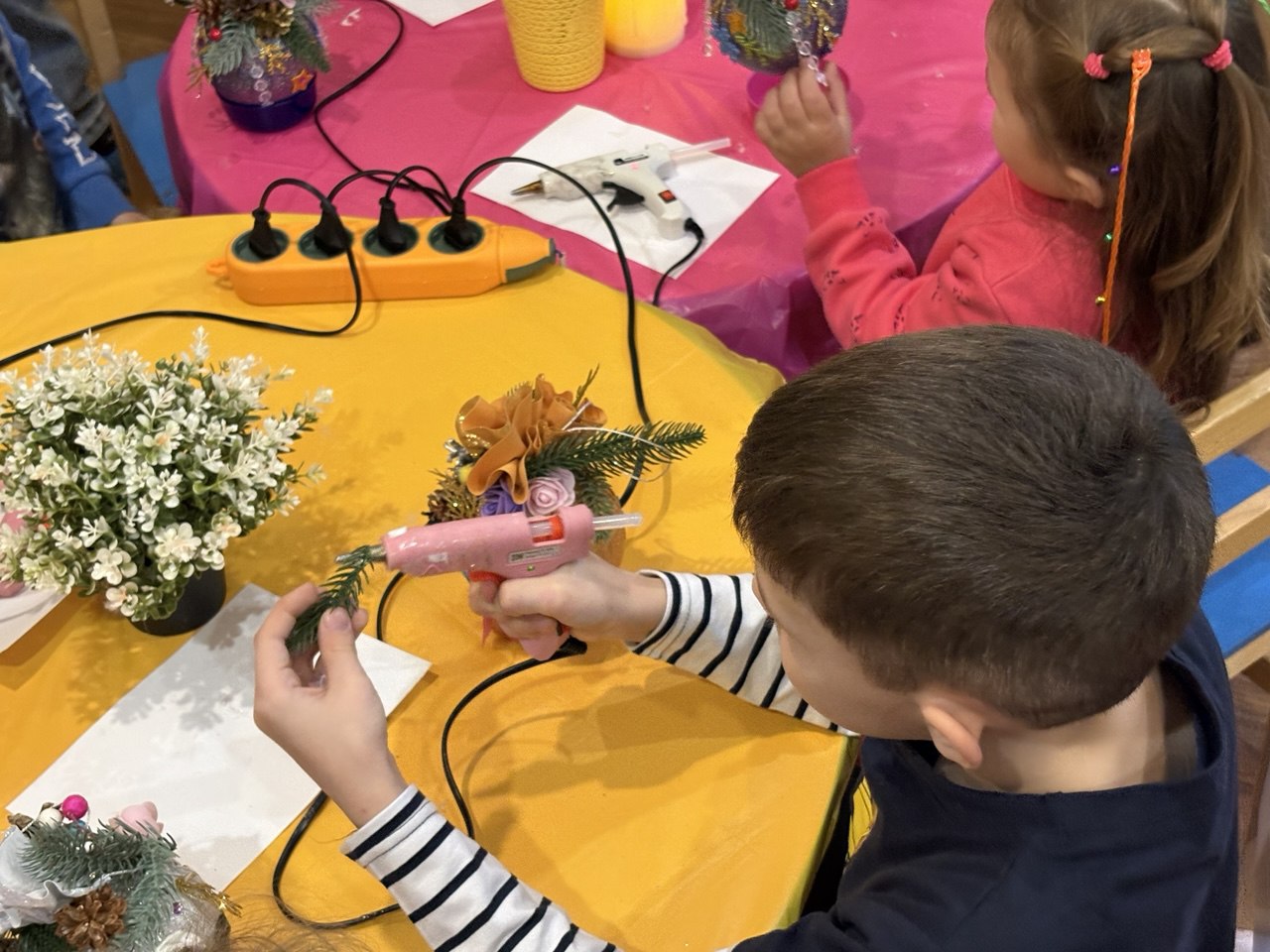 moneyveo-privitala-vixovanciv-ditiacogo-budinku-zi-sviatami